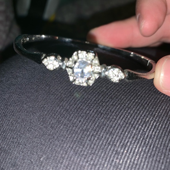 diamond bracelet - Picture 2 of 8
